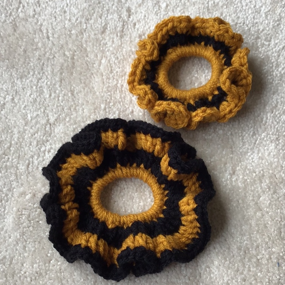 NEW Steeler Hair Scrunchies SET Crochet Handmade